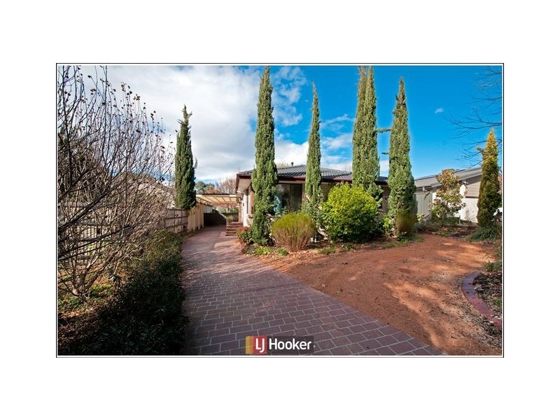 4 Skirving Place, Macgregor ACT 2615