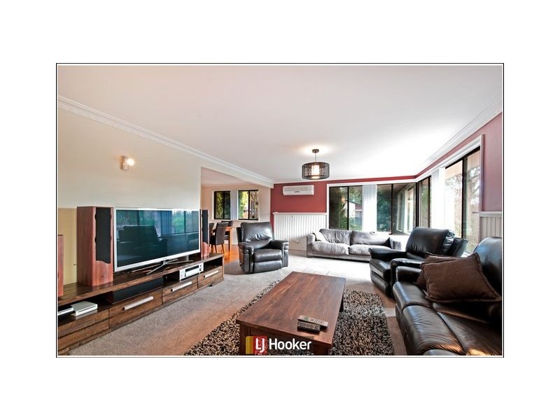 4 Skirving Place, Macgregor ACT 2615