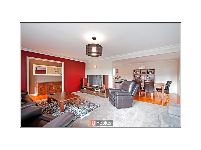 4 Skirving Place, Macgregor ACT 2615