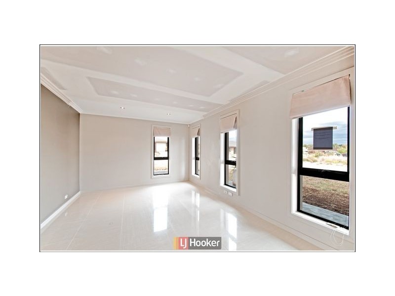 2 Hazelton Street, Macgregor ACT 2615