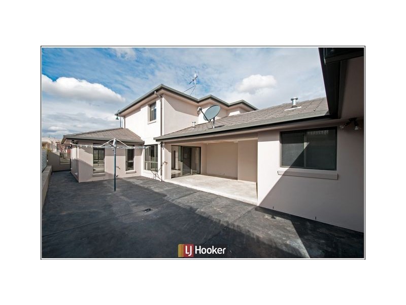 2 Hazelton Street, Macgregor ACT 2615
