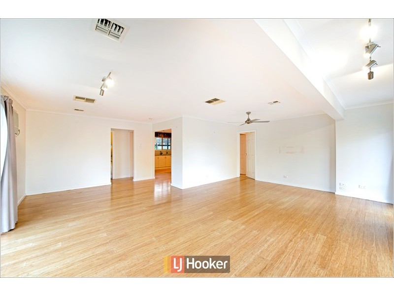 21 Florey Drive, Macgregor ACT 2615