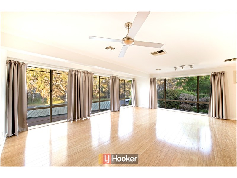 21 Florey Drive, Macgregor ACT 2615