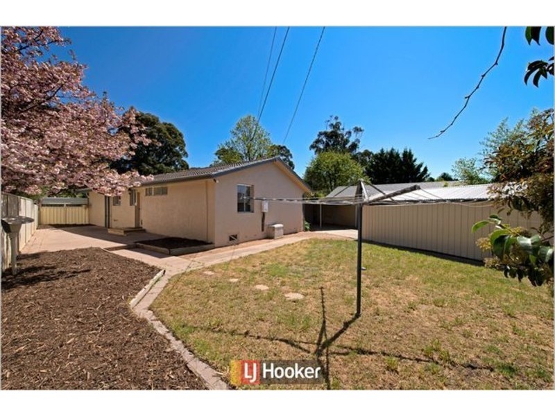 4 Bunton Place, Holt ACT 2615