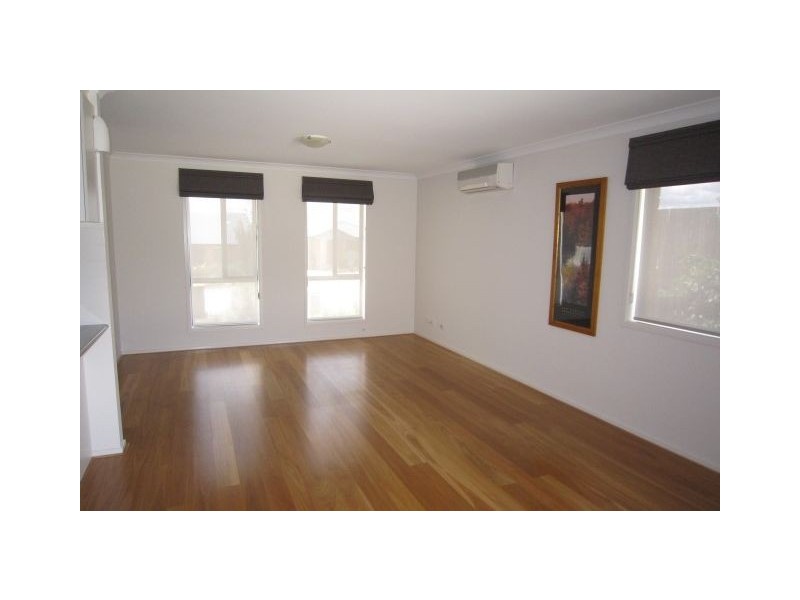 11 Isbister Street, Macgregor ACT 2615