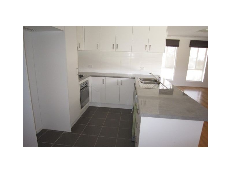 11 Isbister Street, Macgregor ACT 2615