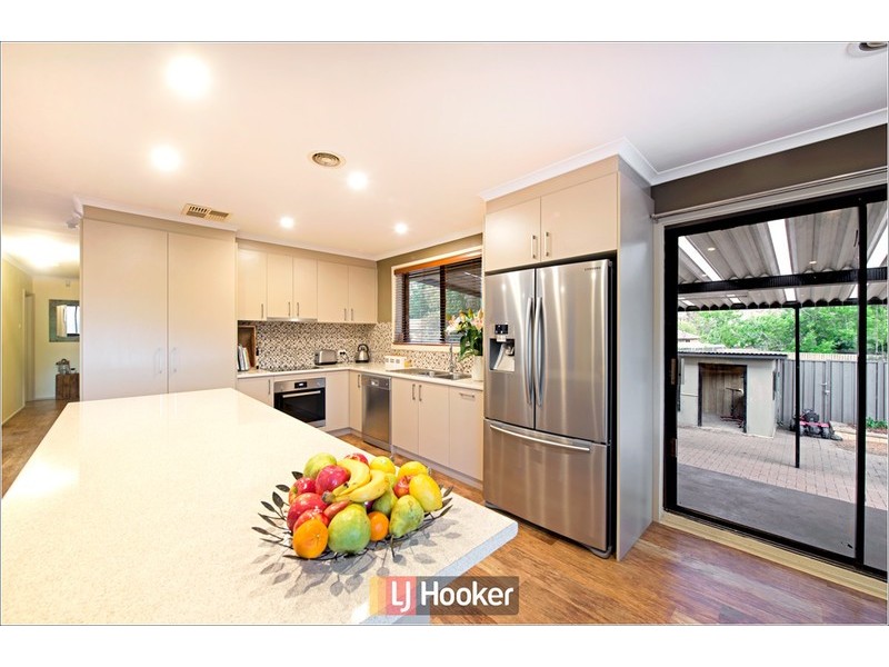 14 Kingham Place, Charnwood ACT 2615