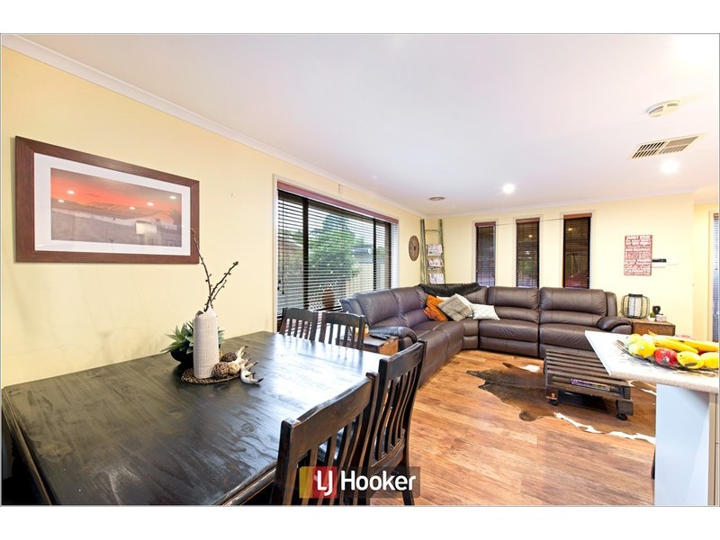 14 Kingham Place, Charnwood ACT 2615