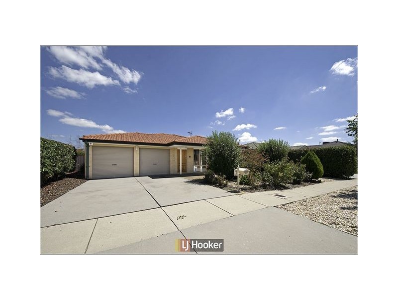 106 Shoobridge Circuit, Dunlop ACT 2615