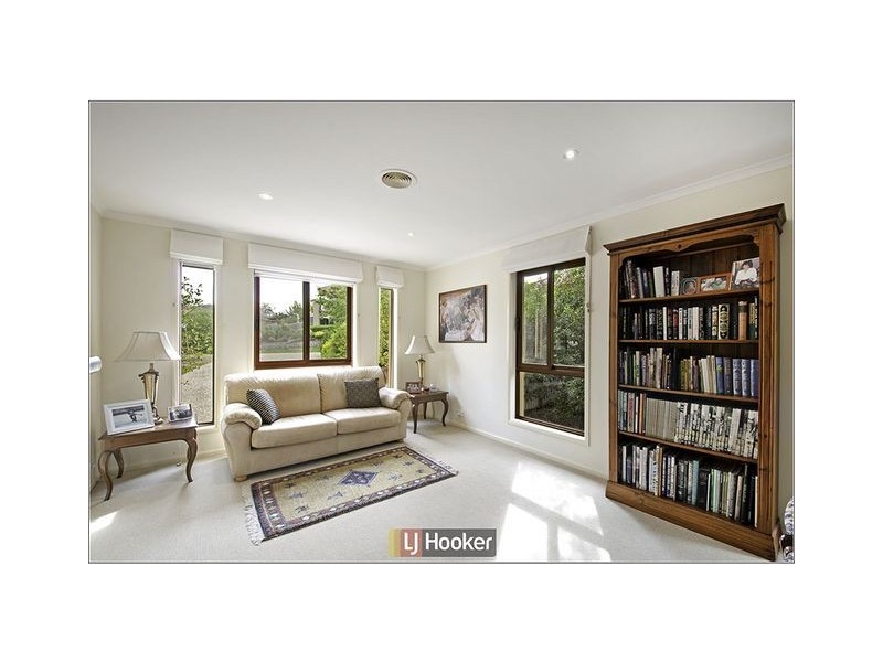 1 Fryans Place, Amaroo ACT 2914