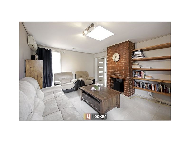 8 Foley Place, Holt ACT 2615