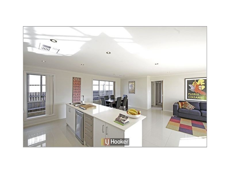 63 Bryan Hudson Street, Macgregor ACT 2615