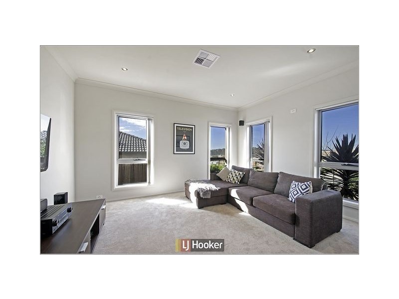 63 Bryan Hudson Street, Macgregor ACT 2615