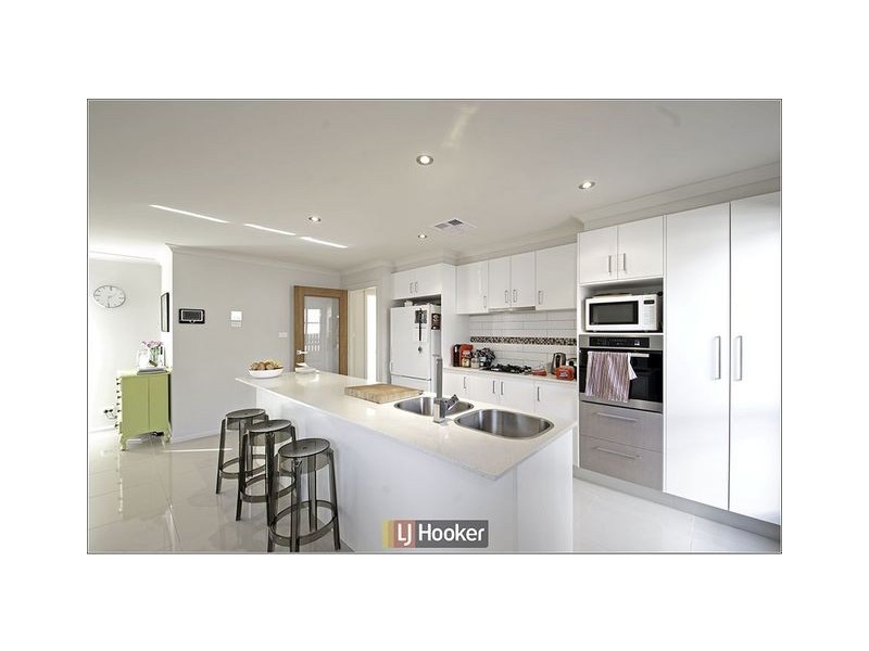 63 Bryan Hudson Street, Macgregor ACT 2615