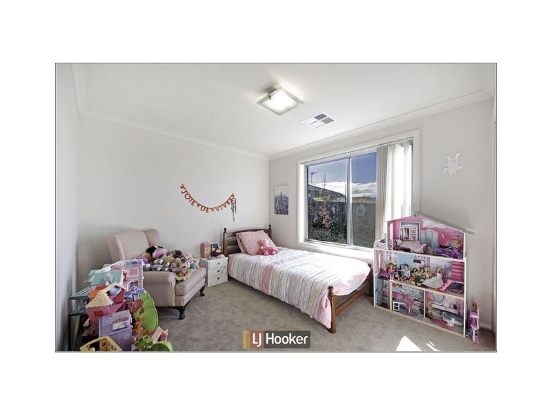63 Bryan Hudson Street, Macgregor ACT 2615