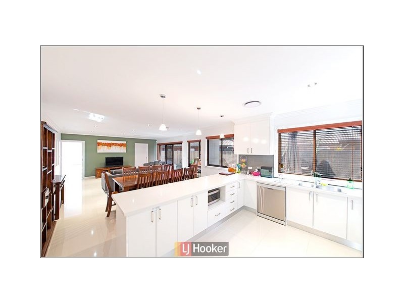 9 Stang Place, Macgregor ACT 2615