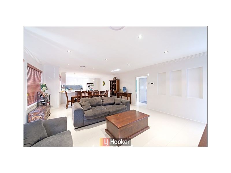 9 Stang Place, Macgregor ACT 2615