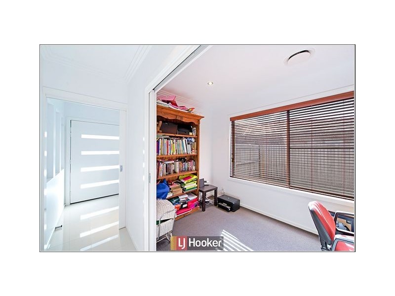 9 Stang Place, Macgregor ACT 2615