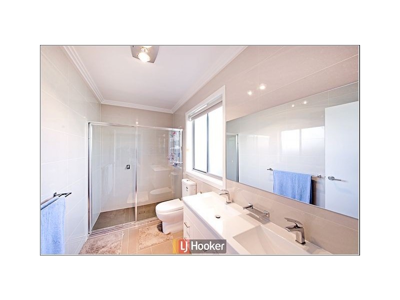 9 Stang Place, Macgregor ACT 2615