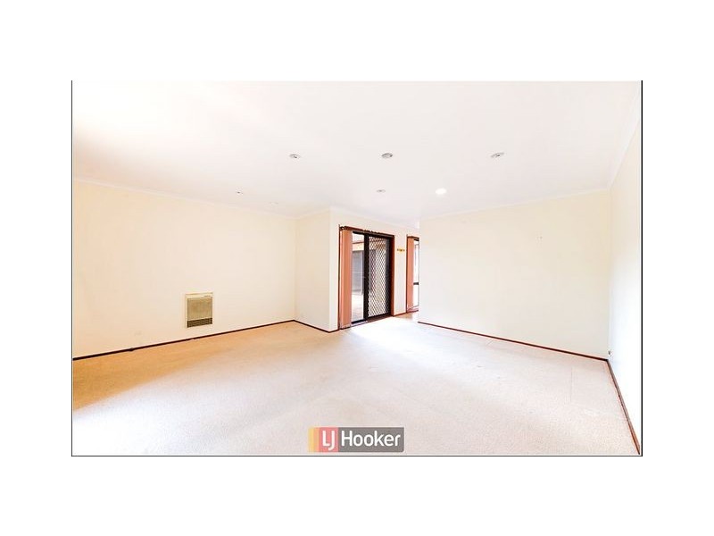 4 Stanbury Close, Holt ACT 2615