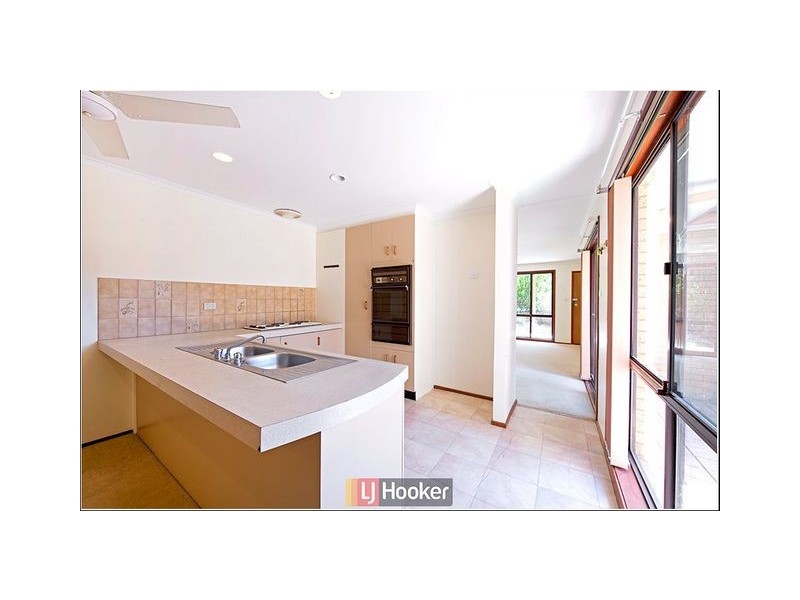 4 Stanbury Close, Holt ACT 2615