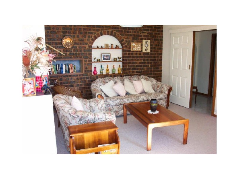 19 Longworth Place, Holt ACT 2615