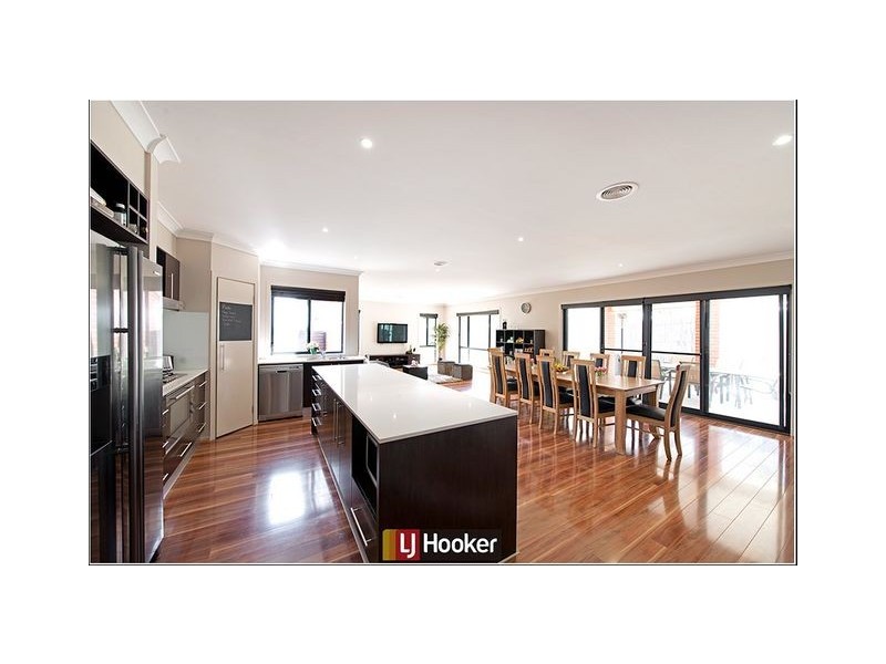 9 Sax Place, Macgregor ACT 2615