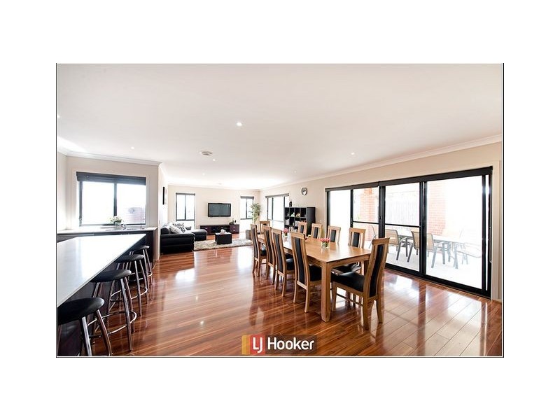 9 Sax Place, Macgregor ACT 2615