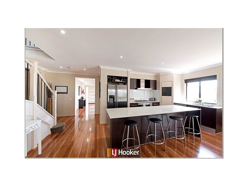 9 Sax Place, Macgregor ACT 2615