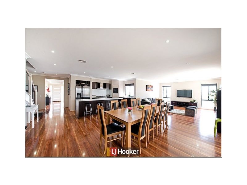 9 Sax Place, Macgregor ACT 2615