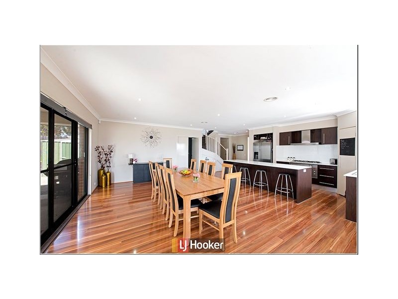 9 Sax Place, Macgregor ACT 2615