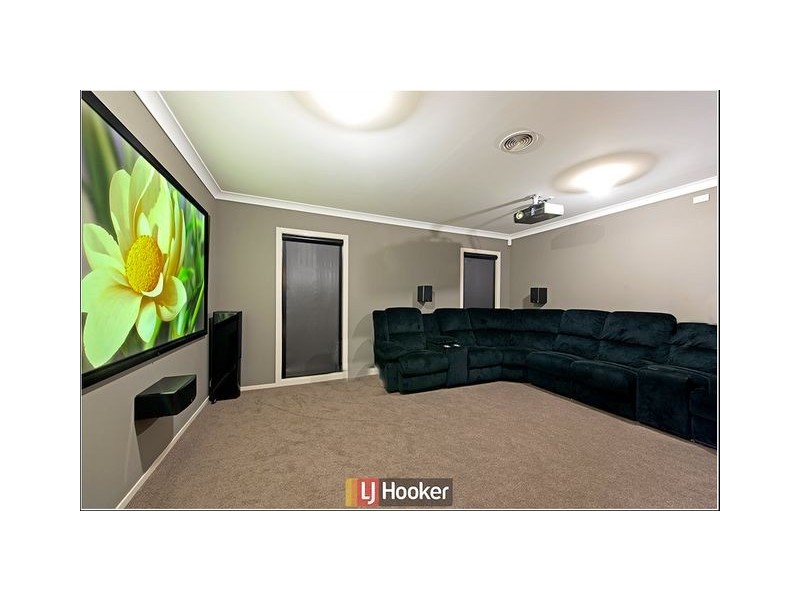 9 Sax Place, Macgregor ACT 2615