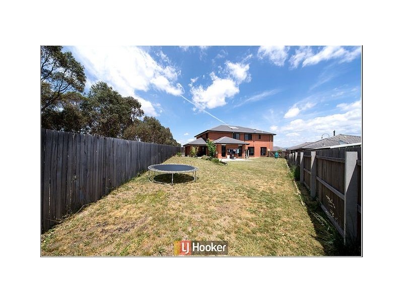 9 Sax Place, Macgregor ACT 2615