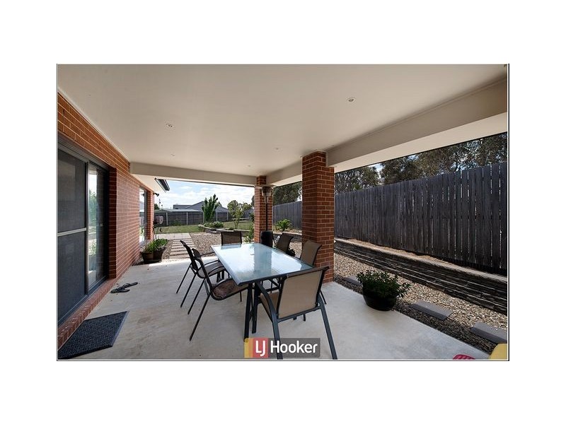 9 Sax Place, Macgregor ACT 2615