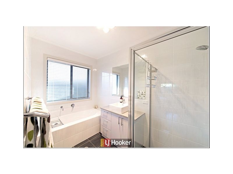34 Greenman Street, Macgregor ACT 2615