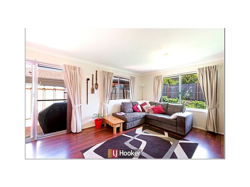 27 Constance Stone Street, Macgregor ACT 2615