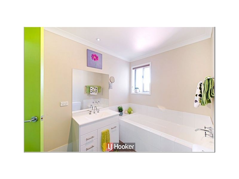 27 Constance Stone Street, Macgregor ACT 2615