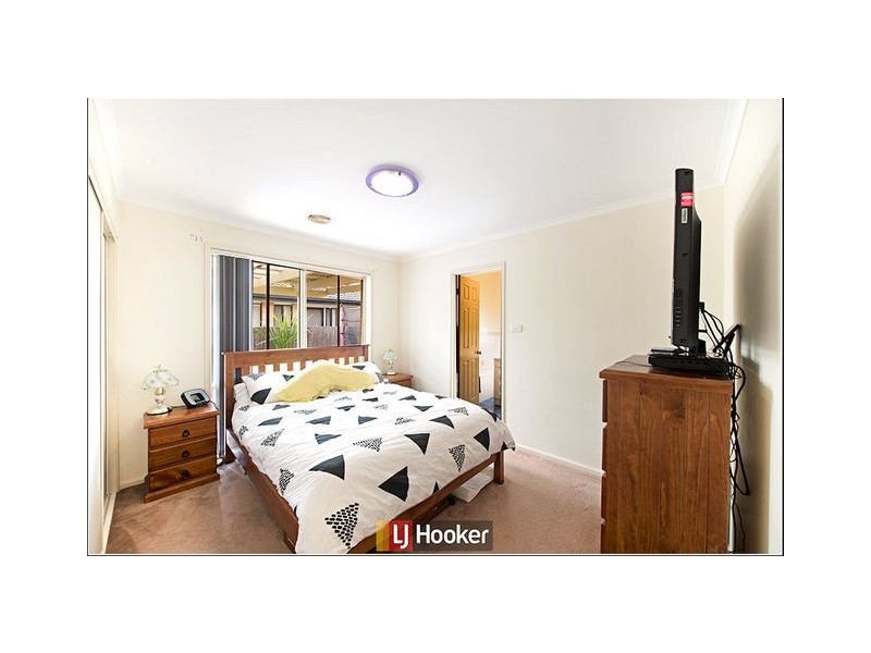 13 Akubra Place, Dunlop ACT 2615
