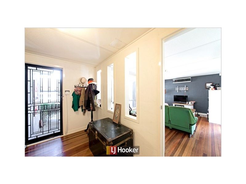 6 Broadbent Street, Scullin ACT 2614