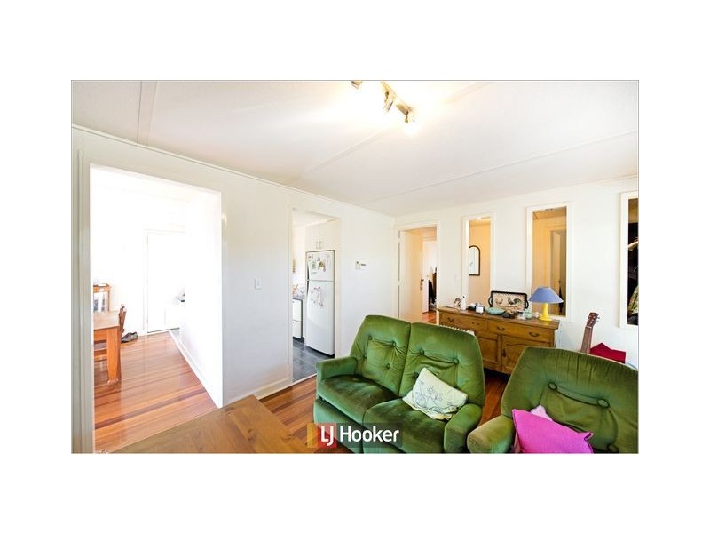 6 Broadbent Street, Scullin ACT 2614