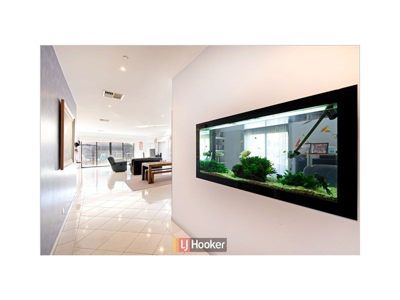 16 Mary Hall Circuit, Dunlop ACT 2615