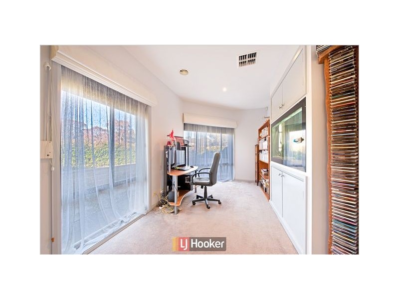 16 Mary Hall Circuit, Dunlop ACT 2615