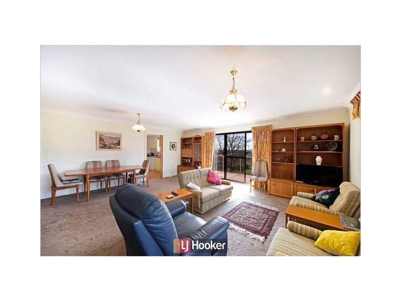 9 Barrett Street, Macgregor ACT 2615