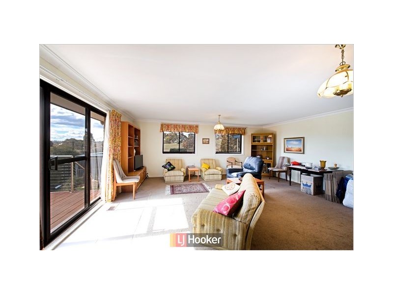 9 Barrett Street, Macgregor ACT 2615