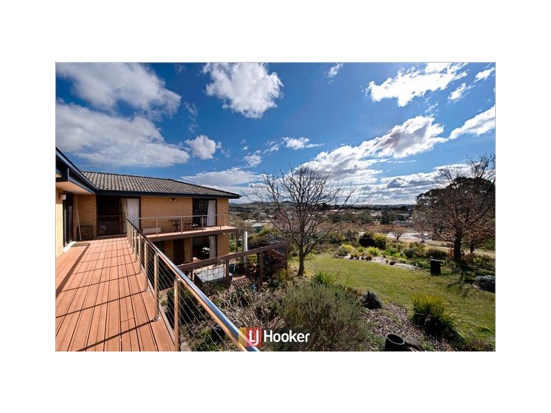 9 Barrett Street, Macgregor ACT 2615