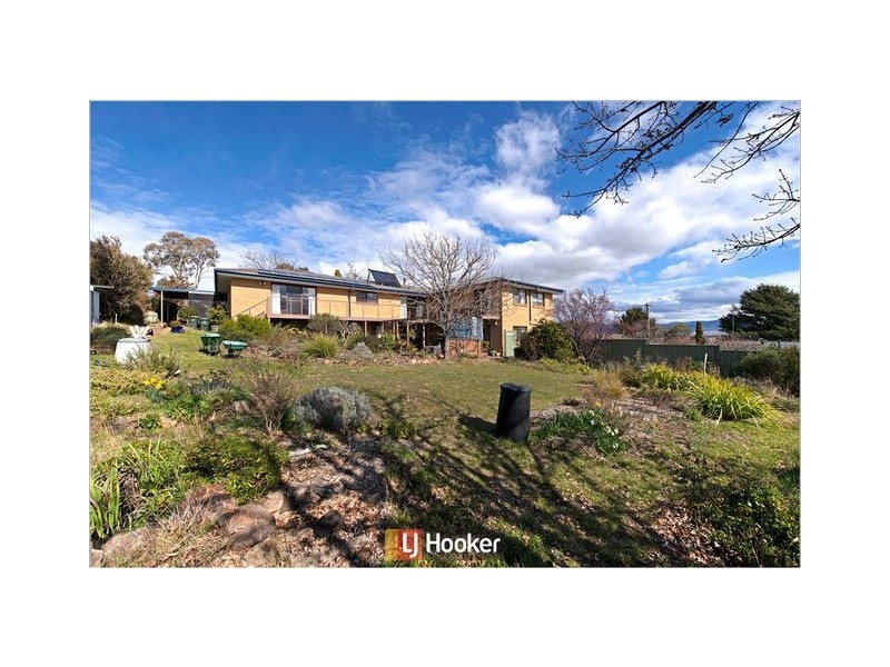 9 Barrett Street, Macgregor ACT 2615
