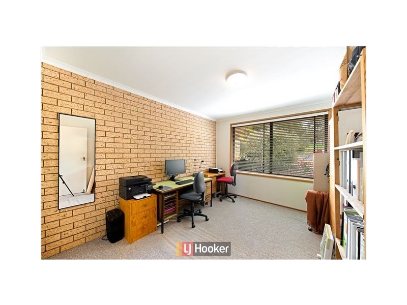 24 Macfarlan Place, Latham ACT 2615