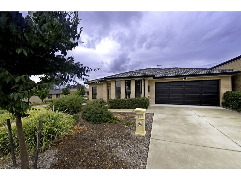 24 Greenman Street, Macgregor ACT 2615