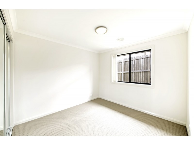 24 Greenman Street, Macgregor ACT 2615