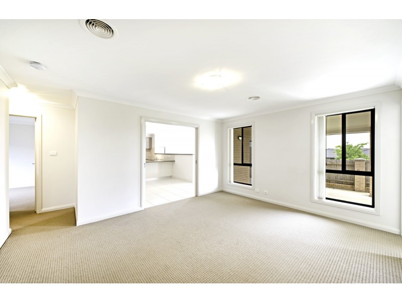 24 Greenman Street, Macgregor ACT 2615